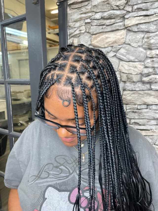 Knotless